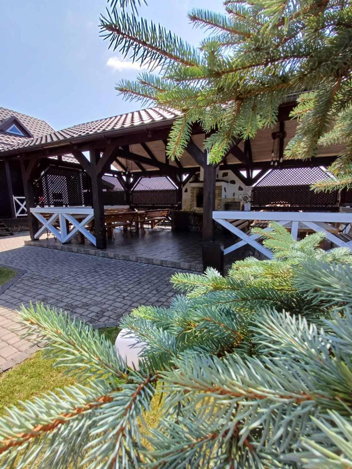 Ostrivky Hotel Svityaz' ภายนอก รูปภาพ