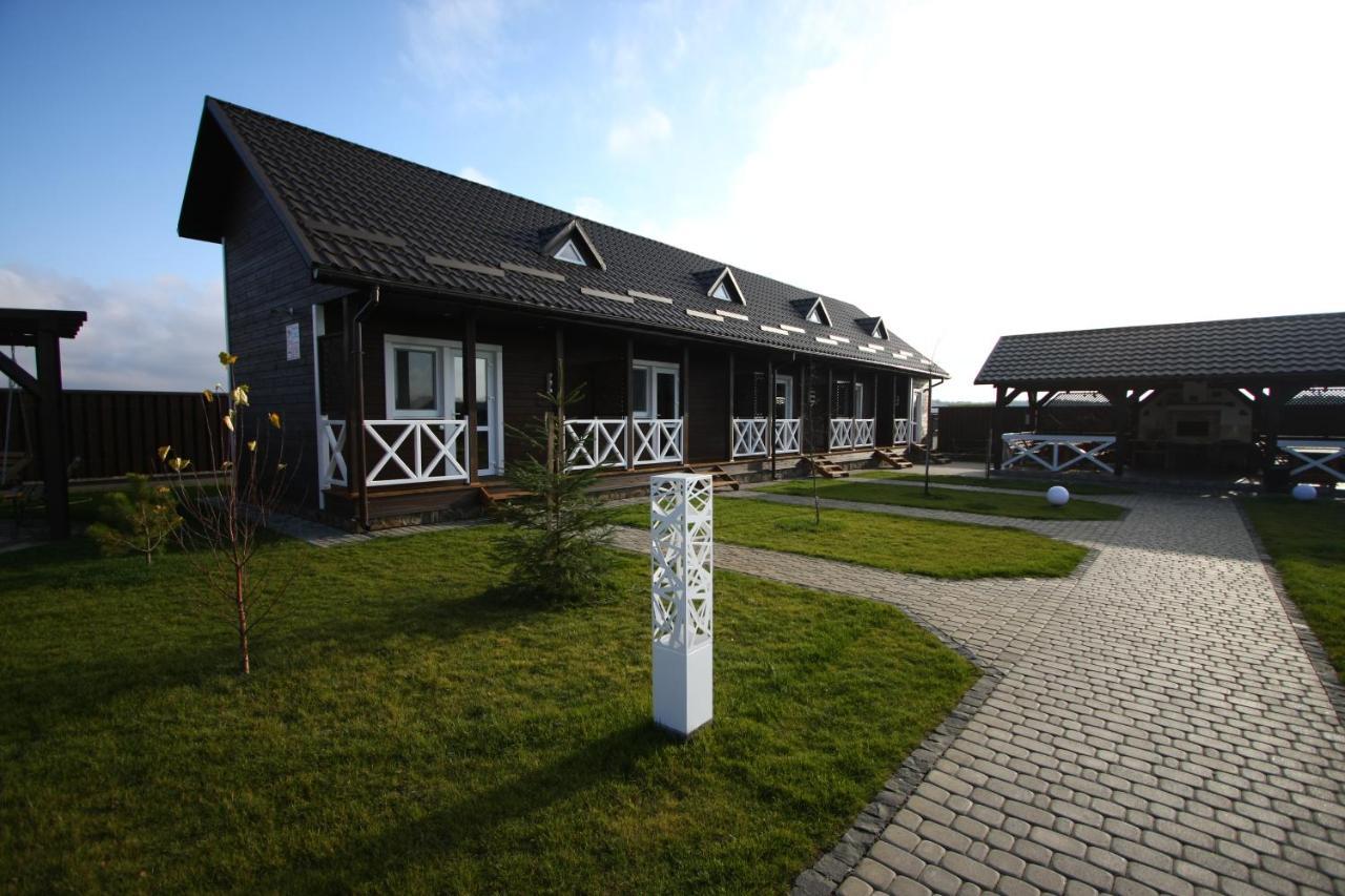Ostrivky Hotel Svityaz' ภายนอก รูปภาพ