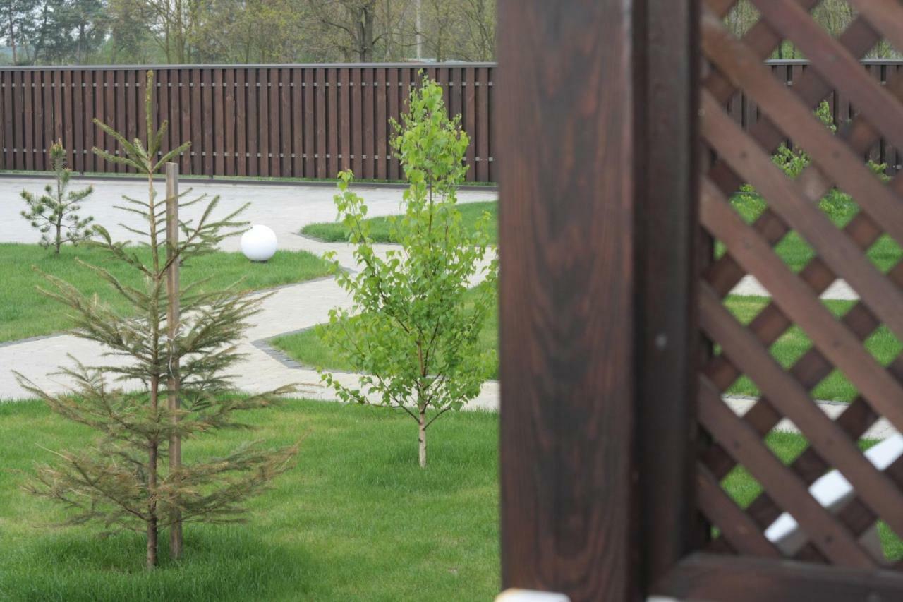 Ostrivky Hotel Svityaz' ภายนอก รูปภาพ
